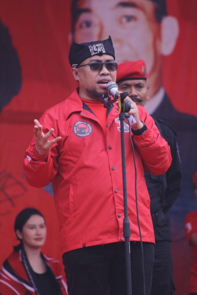 
 Ketum Repdem Wanto Sugito Respons Kritik AHY Ke Pemerintahan Jokowi