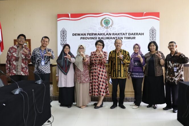 
 Gelar RDP, Pansus DPRD Kaltim Godok Perda Pengutamaan Bahasa Indonesia, Pelindungan Bahasa Dan Sastra Daerah Segera Rampung